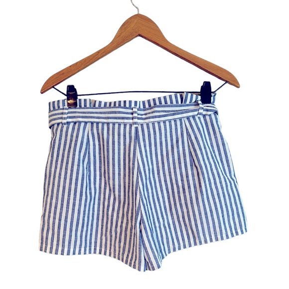 LoveTree Paperbag Waisted Linen Shorts - Picture 3 of 4